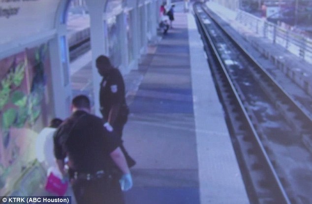 Houston transit police officer accused in beating resigns